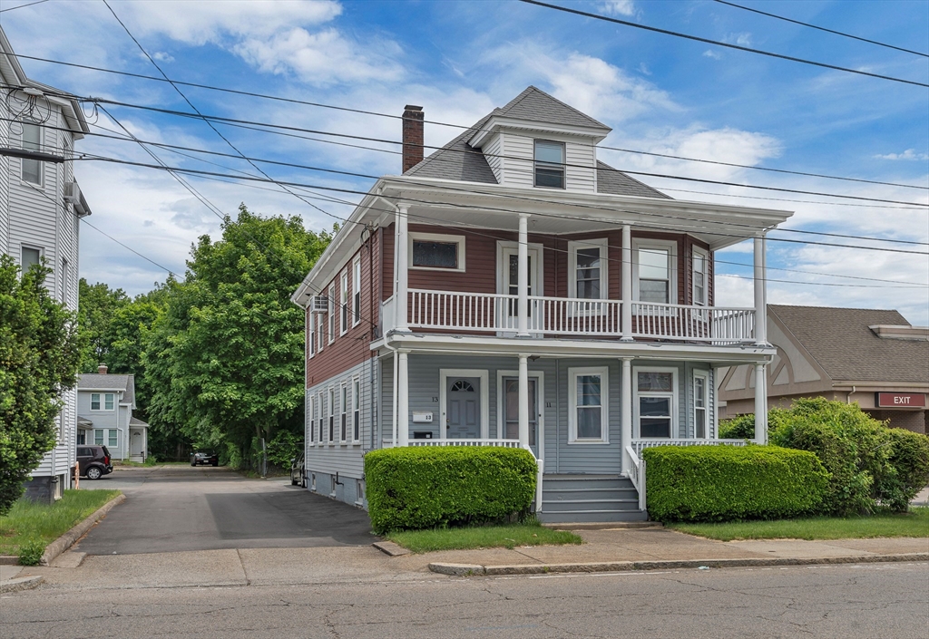 11 Starkey Ave, Attleboro, Massachusetts, 6 Bedrooms Bedrooms, 10 Rooms Rooms,2 BathroomsBathrooms,Residential Income,For Sale,Starkey Ave,73382437