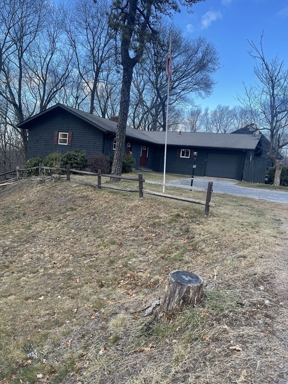 150 W Wrentham Rd, Cumberland, Rhode Island, 2 Bedrooms Bedrooms, 5 Rooms Rooms,2 BathroomsBathrooms,Residential Lease,For Rent,W Wrentham Rd,73459044