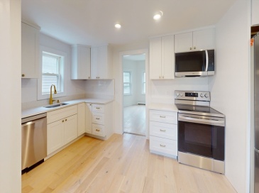 71 Water, Quincy, Massachusetts, 2 Bedrooms Bedrooms, 4 Rooms Rooms,1 BathroomBathrooms,Residential Lease,For Rent,Water,73458014