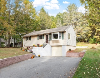 112 North Main St, West Boylston, Massachusetts, 3 Bedrooms Bedrooms, 7 Rooms Rooms,1 BathroomBathrooms,Residential,For Sale,North Main St,73437788