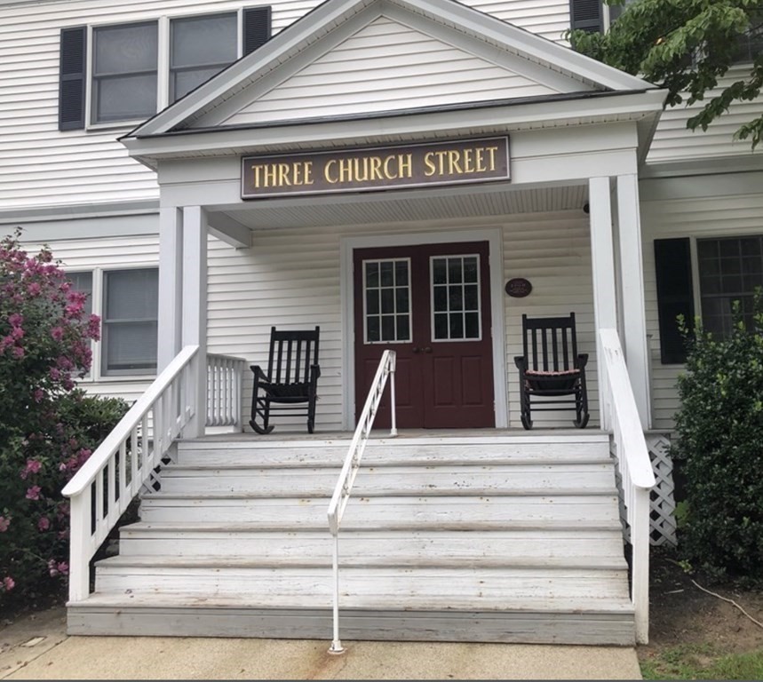 3 Church Street, Medway, Massachusetts, 2 Bedrooms Bedrooms, 4 Rooms Rooms,1.5 BathroomsBathrooms,Residential Lease,For Rent,Church Street,73439209