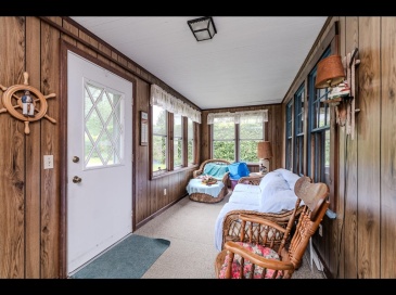 17 Elizabeth St, East Longmeadow, Massachusetts, 3 Bedrooms Bedrooms, 7 Rooms Rooms,2 BathroomsBathrooms,Residential,For Sale,Elizabeth St,73383743