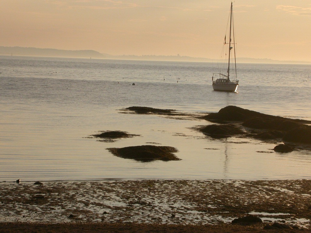 1 Rowley Shore, Gloucester, Massachusetts, 1 Bedroom Bedrooms, 3 Rooms Rooms,1 BathroomBathrooms,Residential Lease,For Rent,Rowley Shore,73439808