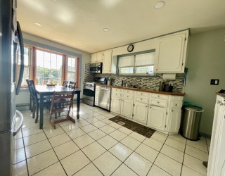 344 Trull Rd, Tewksbury, Massachusetts, 3 Bedrooms Bedrooms, 9 Rooms Rooms,1 BathroomBathrooms,Residential Lease,For Rent,Trull Rd,73433663