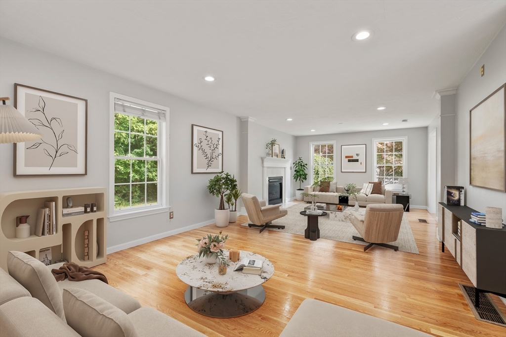 11 Ginger Way, Easton, Massachusetts, 4 Bedrooms Bedrooms, 8 Rooms Rooms,3.5 BathroomsBathrooms,Residential,For Sale,Ginger Way,73400241