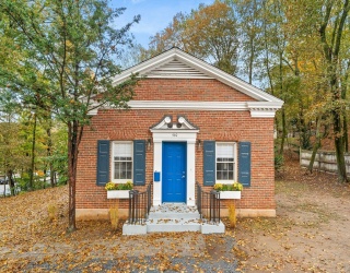 460 Worcester Street, Wellesley, Massachusetts, 2 Bedrooms Bedrooms, 5 Rooms Rooms,1 BathroomBathrooms,Residential Lease,For Rent,Worcester Street,73445919