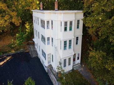 133-137 Payson St, Fitchburg, Massachusetts, 9 Bedrooms Bedrooms, 15 Rooms Rooms,3 BathroomsBathrooms,Residential Income,For Sale,Payson St,73440752