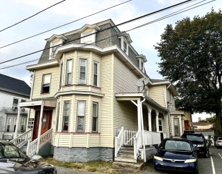 27 W 5th St, Lowell, Massachusetts, 7 Bedrooms Bedrooms, 14 Rooms Rooms,3 BathroomsBathrooms,Residential Income,For Sale,W 5th St,73433528