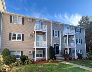 1573 Braley Road, New Bedford, Massachusetts, 2 Bedrooms Bedrooms, 4 Rooms Rooms,1 BathroomBathrooms,Residential,For Sale,Braley Road,73446173