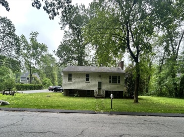 58 Summer Hill Rd, Maynard, Massachusetts, 3 Bedrooms Bedrooms, 6 Rooms Rooms,1 BathroomBathrooms,Residential,For Sale,Summer Hill Rd,73397349