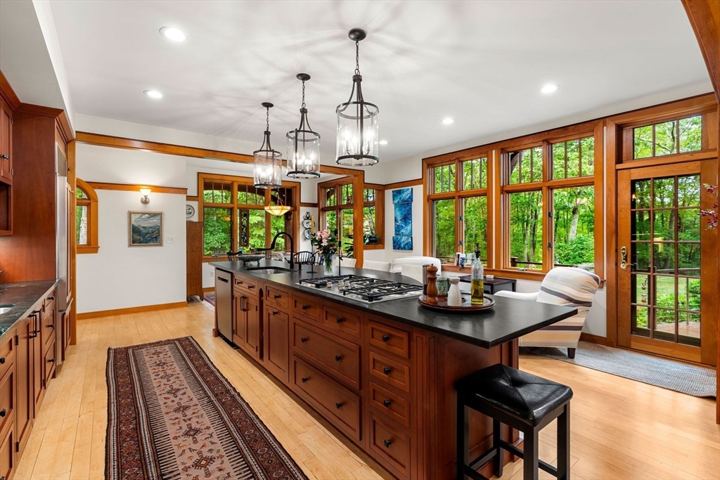 11 Oakwood Knoll Rd, Ipswich, Massachusetts, 4 Bedrooms Bedrooms, 8 Rooms Rooms,5 BathroomsBathrooms,Residential,For Sale,Oakwood Knoll Rd,73435500