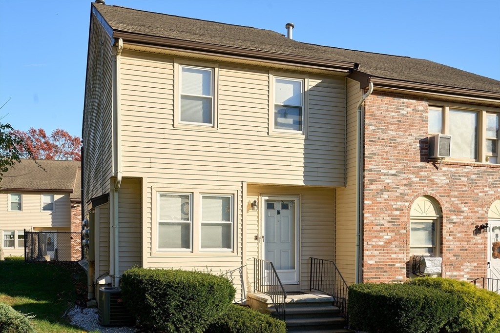3 Woodland St, Lawrence, Massachusetts, 2 Bedrooms Bedrooms, 4 Rooms Rooms,1.5 BathroomsBathrooms,Residential Lease,For Rent,Woodland St,73452167
