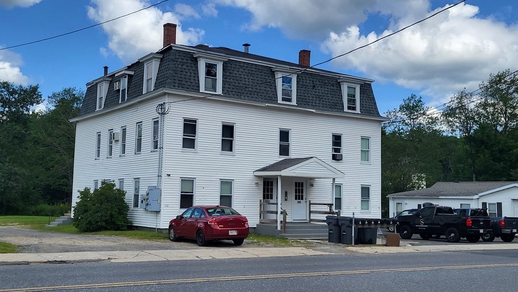 204 Glenallen Street, Winchendon, Massachusetts, 2 Bedrooms Bedrooms, 4 Rooms Rooms,1 BathroomBathrooms,Residential Lease,For Rent,Glenallen Street,73420163