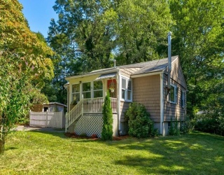 31 Springfield Drive, Littleton, Massachusetts, 2 Bedrooms Bedrooms, 4 Rooms Rooms,1 BathroomBathrooms,Residential,For Sale,Springfield Drive,73425813