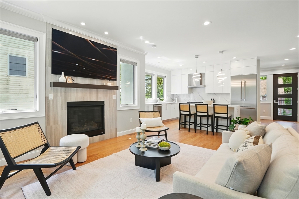 14 Princeton Street, Newton, Massachusetts, 4 Bedrooms Bedrooms, 9 Rooms Rooms,3.5 BathroomsBathrooms,Residential,For Sale,Princeton Street,73412377