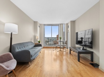 8 Museum Way, Cambridge, Massachusetts, 1 Bedroom Bedrooms, 3 Rooms Rooms,1 BathroomBathrooms,Residential Lease,For Rent,Museum Way,73448096
