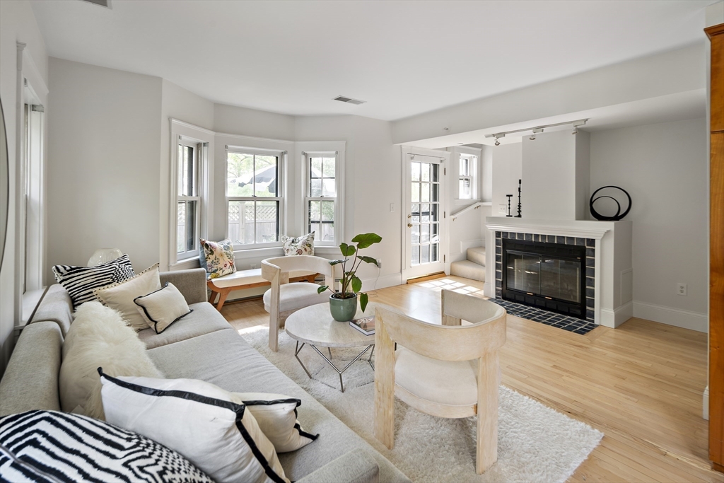 85 Sherman, Cambridge, Massachusetts, 2 Bedrooms Bedrooms, 5 Rooms Rooms,2.5 BathroomsBathrooms,Residential,For Sale,Sherman,73390969