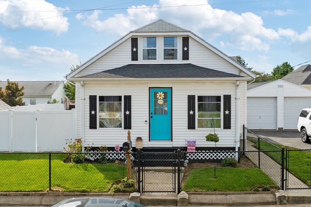 45 Fortin Ave, Pawtucket, Rhode Island, 2 Bedrooms Bedrooms, 5 Rooms Rooms,2 BathroomsBathrooms,Residential,For Sale,Fortin Ave,73432822