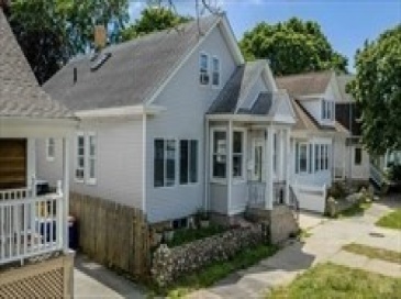 896 Rockdale, New Bedford, Massachusetts, 1 Bedroom Bedrooms, 2 Rooms Rooms,1 BathroomBathrooms,Residential Lease,For Rent,Rockdale,73442711