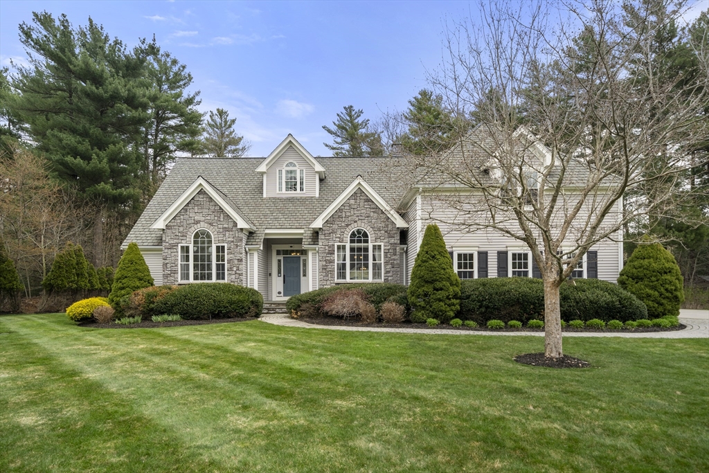 58 Chadderton Way, Middleboro, Massachusetts, 4 Bedrooms Bedrooms, 6 Rooms Rooms,4.5 BathroomsBathrooms,Residential,For Sale,Chadderton Way,73364334