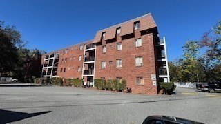 5 Washington St, Reading, Massachusetts, 2 Bedrooms Bedrooms, 4 Rooms Rooms,1 BathroomBathrooms,Residential Lease,For Rent,Washington St,73442896