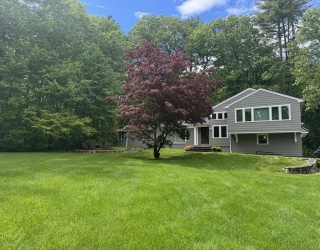 60 Main St, Dover, Massachusetts, 4 Bedrooms Bedrooms, 7 Rooms Rooms,3.5 BathroomsBathrooms,Residential,For Sale,Main St,73433032