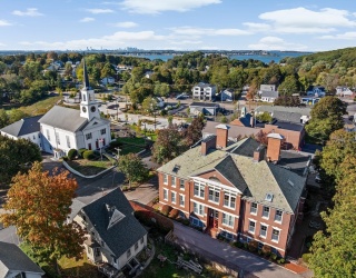 21 Athens St, Weymouth, Massachusetts, 1 Bedroom Bedrooms, 4 Rooms Rooms,1 BathroomBathrooms,Residential,For Sale,Athens St,73441298