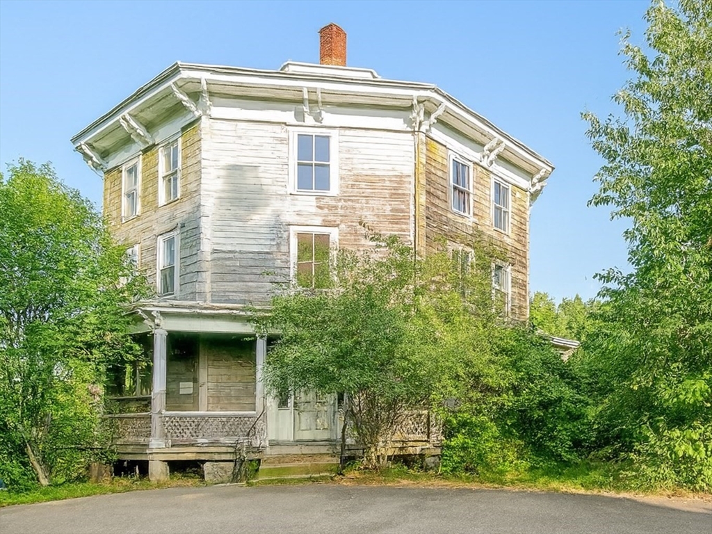 89 Patriots Road, Templeton, Massachusetts, 8 Bedrooms Bedrooms, 11 Rooms Rooms,2.5 BathroomsBathrooms,Residential,For Sale,Patriots Road,73410917