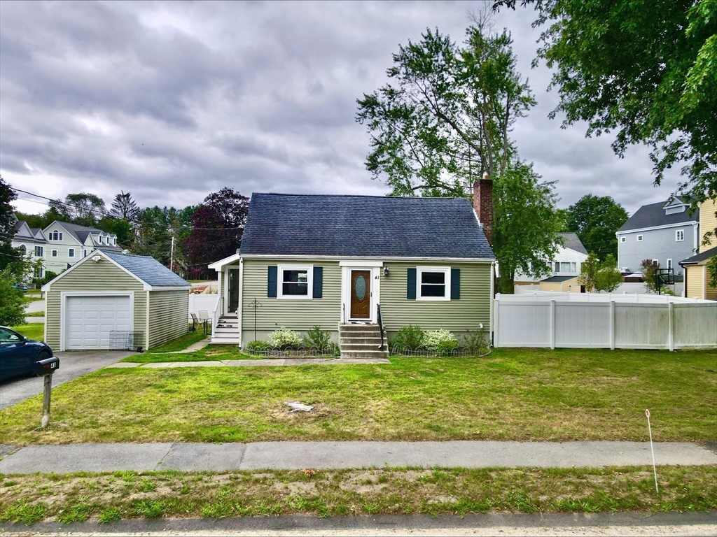 41 Eldred St, Lexington, Massachusetts, 3 Bedrooms Bedrooms, 7 Rooms Rooms,2 BathroomsBathrooms,Residential,For Sale,Eldred St,73408894
