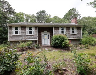 329 Woodside Rd, Barnstable, Massachusetts, 3 Bedrooms Bedrooms, 7 Rooms Rooms,2 BathroomsBathrooms,Residential,For Sale,Woodside Rd,73440623