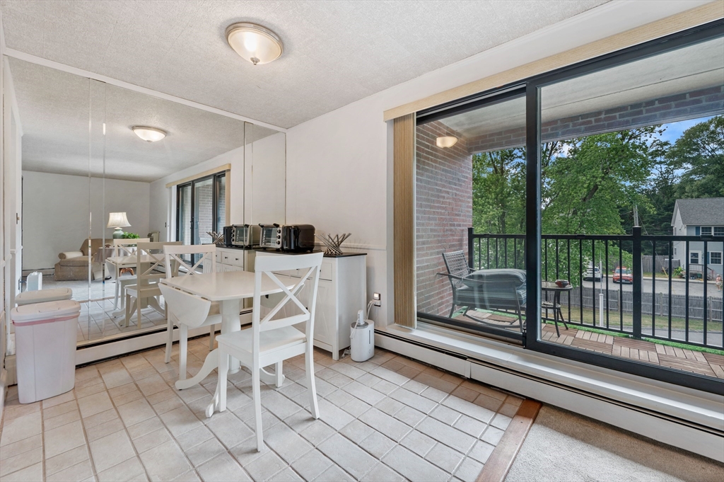 269 Lake St, Weymouth, Massachusetts, 2 Bedrooms Bedrooms, 4 Rooms Rooms,1 BathroomBathrooms,Residential,For Sale,Lake St,73384965