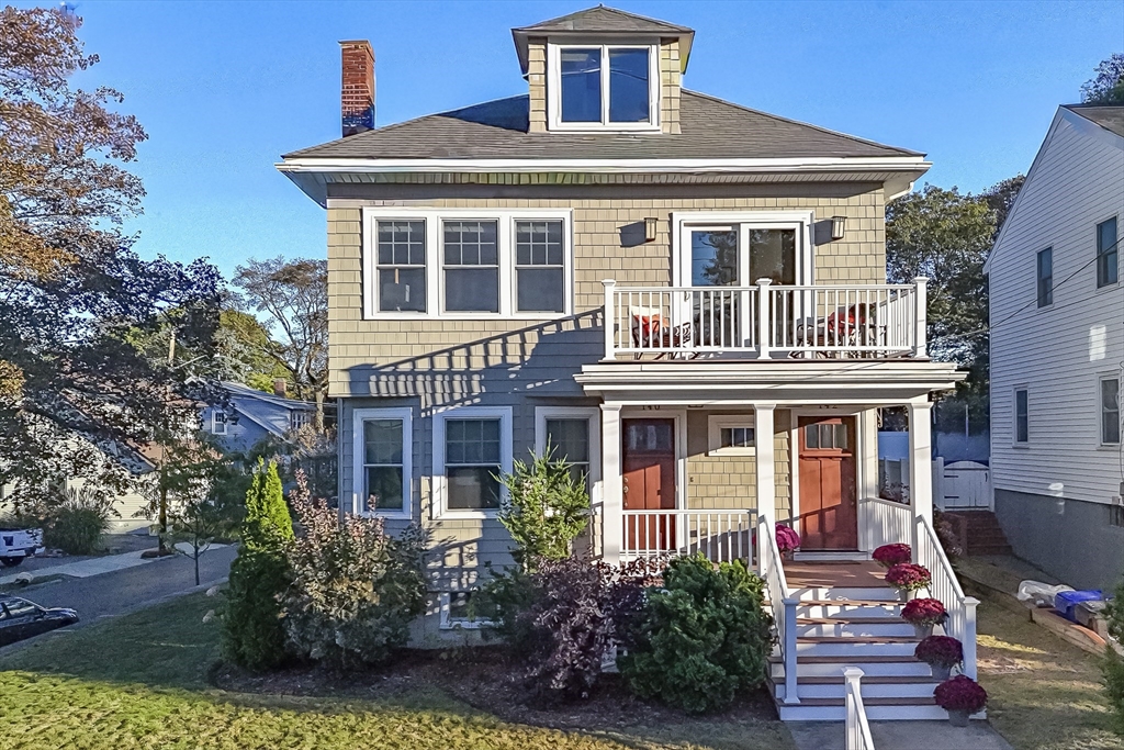 142 Highland Ave, Arlington, Massachusetts, 3 Bedrooms Bedrooms, 9 Rooms Rooms,2 BathroomsBathrooms,Residential,For Sale,Highland Ave,73444504