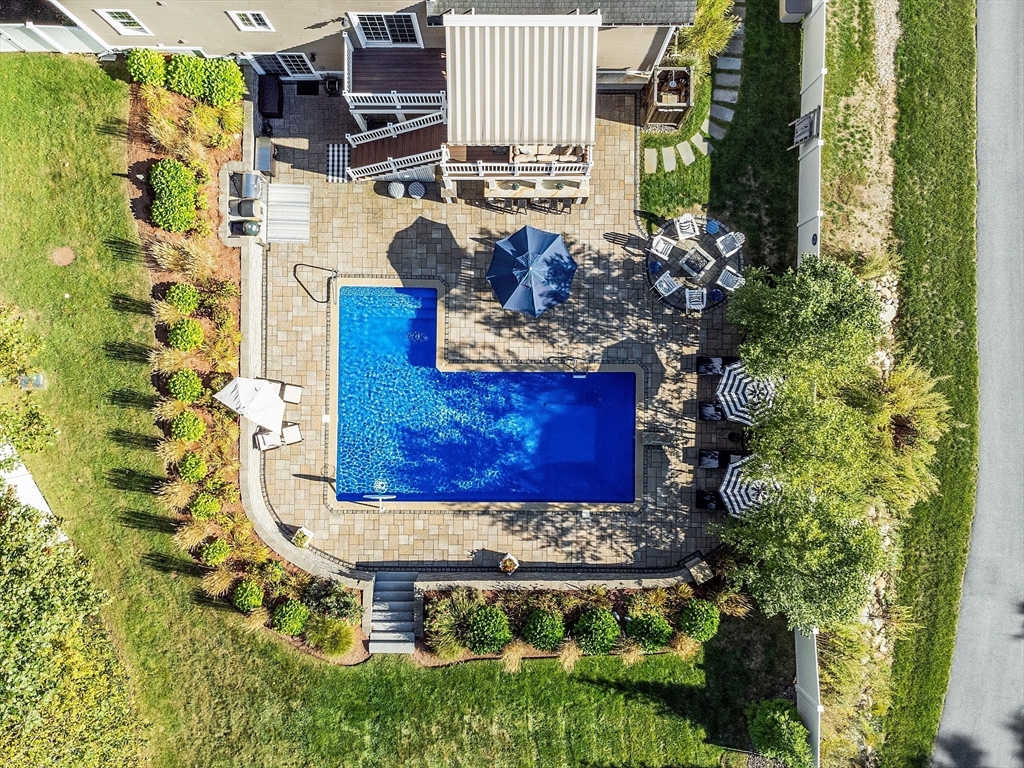 13 Sawin Drive, Westminster, Massachusetts, 4 Bedrooms Bedrooms, 9 Rooms Rooms,3.5 BathroomsBathrooms,Residential,For Sale,Sawin Drive,73443972