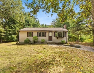 482 Staples Street, Taunton, Massachusetts, 3 Bedrooms Bedrooms, 5 Rooms Rooms,1 BathroomBathrooms,Residential,For Sale,Staples Street,73438273