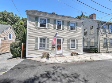 34 Central, Bristol, Rhode Island, 5 Bedrooms Bedrooms, 11 Rooms Rooms,2 BathroomsBathrooms,Residential Income,For Sale,Central,73432960 34 Central, Bristol, Rhode Island, 5 Bedrooms Bedrooms, 11 Rooms Rooms,2 BathroomsBathrooms,Residential Income,For Sale,Central,73432960
