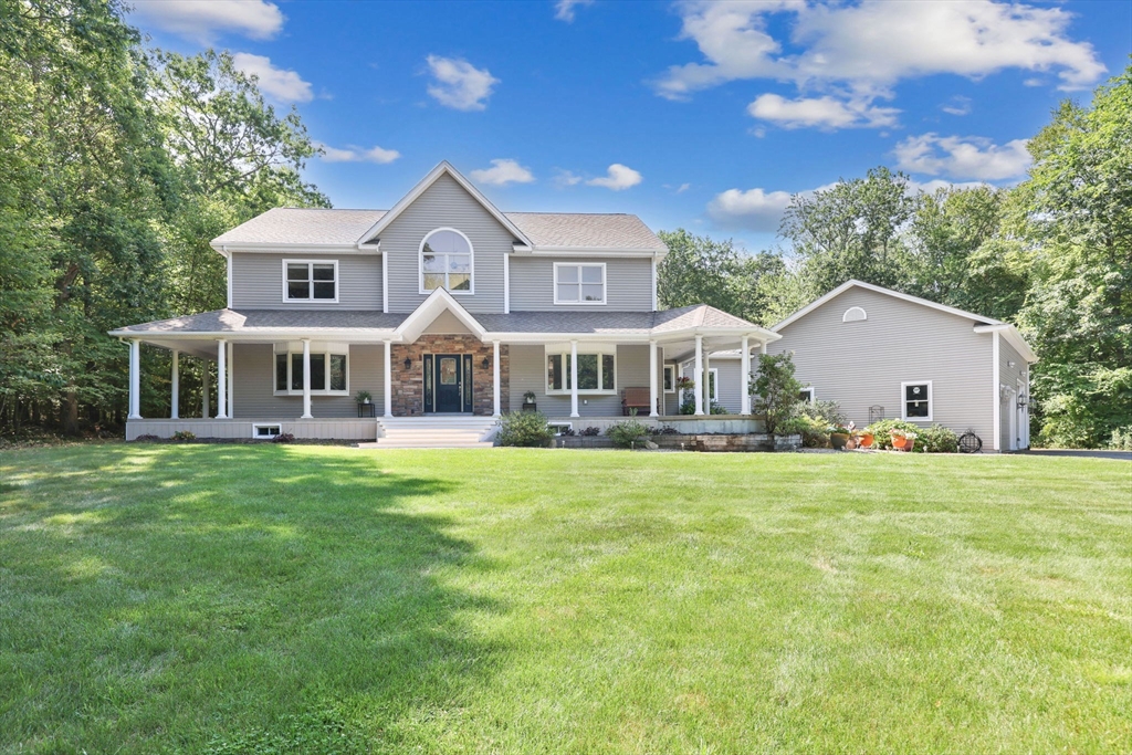 56 Paradise Lake Rd, Monson, Massachusetts, 4 Bedrooms Bedrooms, 8 Rooms Rooms,2.5 BathroomsBathrooms,Residential,For Sale,Paradise Lake Rd,73419125