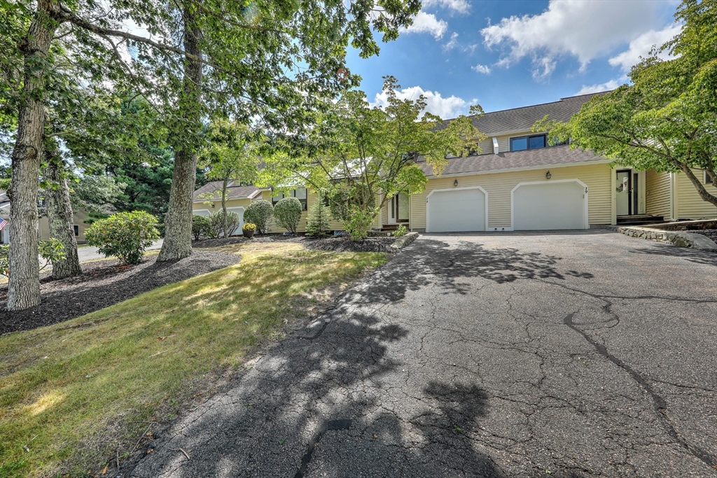 80 Fisher, Cumberland, Rhode Island, 2 Bedrooms Bedrooms, 7 Rooms Rooms,2.5 BathroomsBathrooms,Residential,For Sale,Fisher,73427050