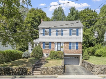 66 Scott Rd, Belmont, Massachusetts, 3 Bedrooms Bedrooms, 8 Rooms Rooms,2.5 BathroomsBathrooms,Residential Lease,For Rent,Scott Rd,73434611
