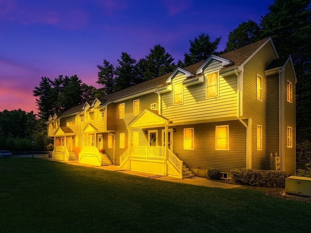 14 Pineridge Way, Middleboro, Massachusetts, 3 Bedrooms Bedrooms, 7 Rooms Rooms,1.5 BathroomsBathrooms,Residential,For Sale,Pineridge Way,73427342