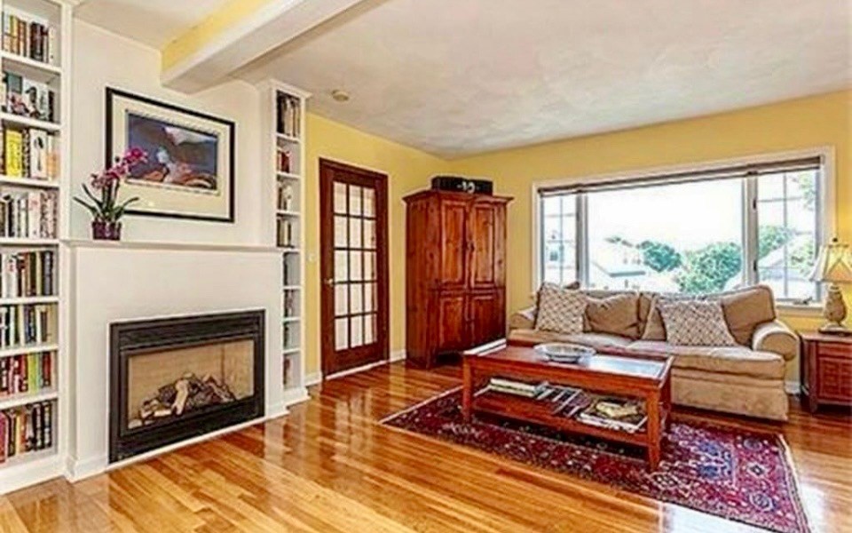 18 Moulton, Arlington, Massachusetts, 3 Bedrooms Bedrooms, 7 Rooms Rooms,1 BathroomBathrooms,Residential Lease,For Rent,Moulton,73436588
