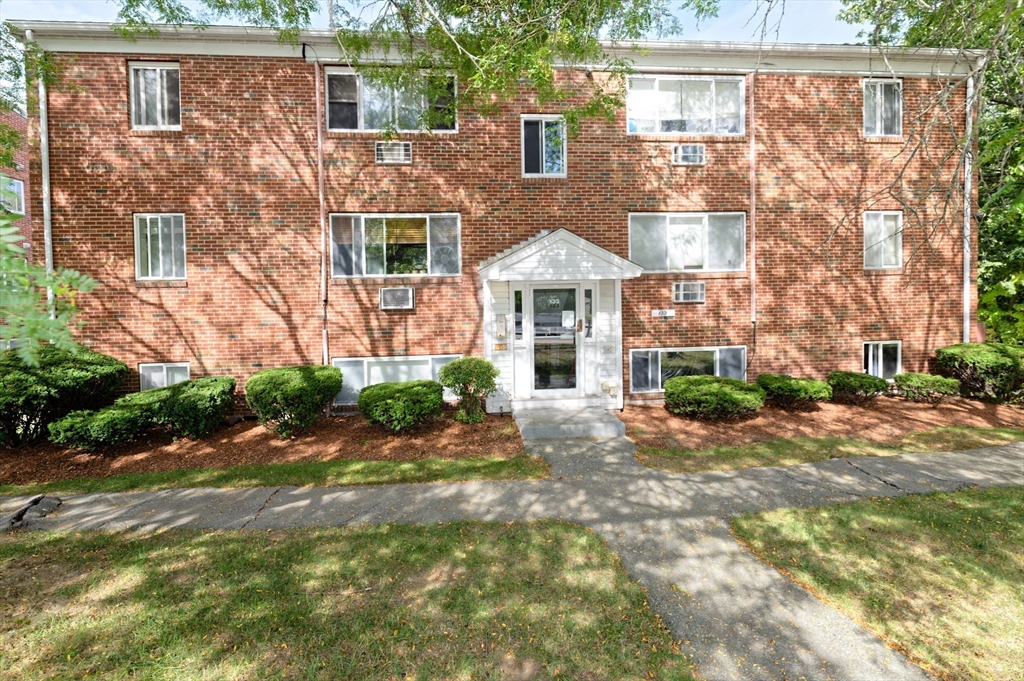 133 Winthrop St, Framingham, Massachusetts, 1 Bedroom Bedrooms, 2 Rooms Rooms,1 BathroomBathrooms,Residential Lease,For Rent,Winthrop St,73437179