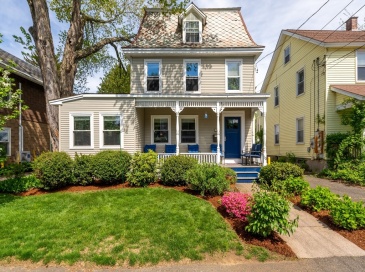 50 Walnut St, Northampton, Massachusetts, 3 Bedrooms Bedrooms, 9 Rooms Rooms,2 BathroomsBathrooms,Residential,For Sale,Walnut St,73373188