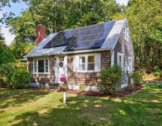 53 Main Street, Sandwich, Massachusetts, 3 Bedrooms Bedrooms, 5 Rooms Rooms,1 BathroomBathrooms,Residential,For Sale,Main Street,73444522