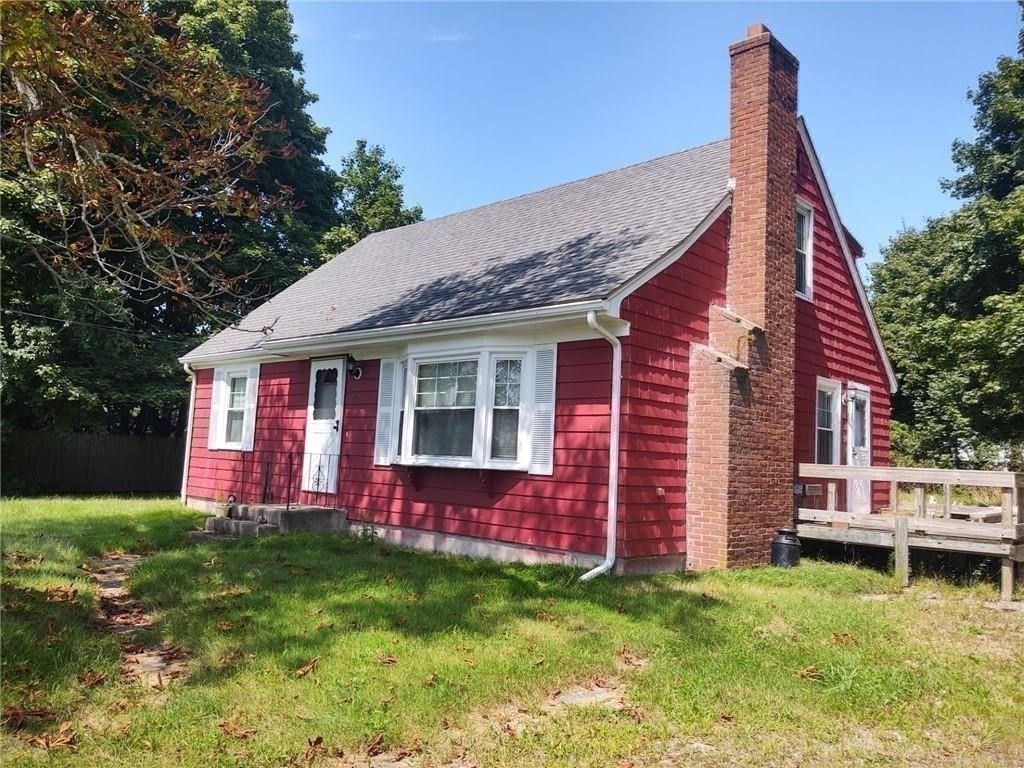 62 Chestnut St, Seekonk, Massachusetts, 4 Bedrooms Bedrooms, 6 Rooms Rooms,2 BathroomsBathrooms,Residential,For Sale,Chestnut St,73359418
