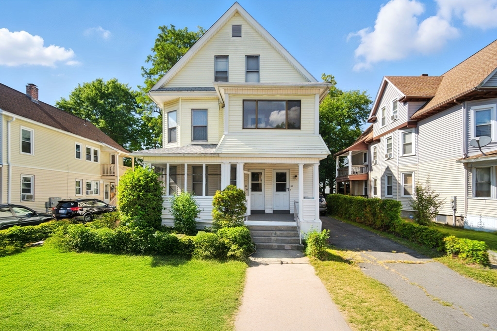 44-46 Hastings St, Springfield, Massachusetts, 8 Bedrooms Bedrooms, 14 Rooms Rooms,2 BathroomsBathrooms,Residential Income,For Sale,Hastings St,73430232