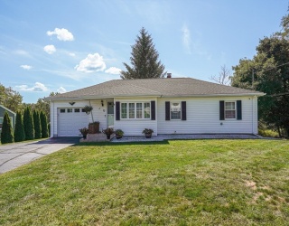 8 Sawmill Rd, Dudley, Massachusetts, 3 Bedrooms Bedrooms, 5 Rooms Rooms,1 BathroomBathrooms,Residential,For Sale,Sawmill Rd,73423319