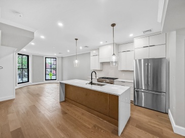 667 Tremont Street, Boston, Massachusetts, 2 Bedrooms Bedrooms, 4 Rooms Rooms,2 BathroomsBathrooms,Residential,For Sale,Tremont Street,73380073 667 Tremont Street, Boston, Massachusetts, 2 Bedrooms Bedrooms, 4 Rooms Rooms,2 BathroomsBathrooms,Residential,For Sale,Tremont Street,73380073