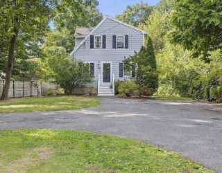 52-A Cottage Street, East Bridgewater, Massachusetts, 3 Bedrooms Bedrooms, 6 Rooms Rooms,1.5 BathroomsBathrooms,Residential,For Sale,Cottage Street,73432276