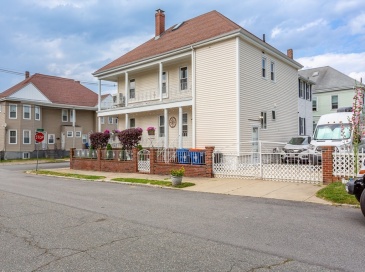 126 Clara Street, New Bedford, Massachusetts, 6 Bedrooms Bedrooms, 12 Rooms Rooms,2 BathroomsBathrooms,Residential Income,For Sale,Clara Street,73400263