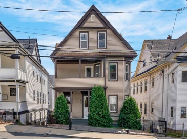 11 Starbird St, Malden, Massachusetts, 5 Bedrooms Bedrooms, 13 Rooms Rooms,3 BathroomsBathrooms,Residential Income,For Sale,Starbird St,73433444